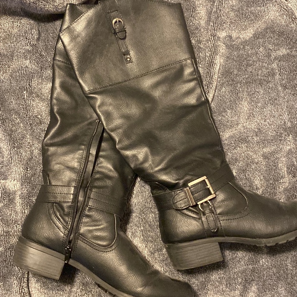 Black mid calf boots